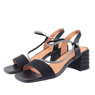 Piękne sandały czarne z paskami w cyrkonie na słupku