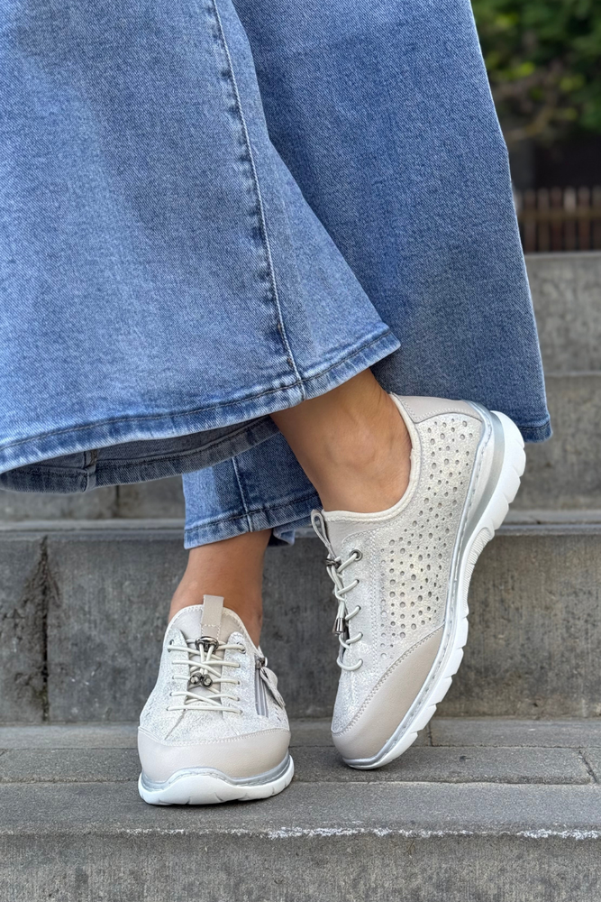 Srebrne półbuty ażurowe skórzane płaskie 