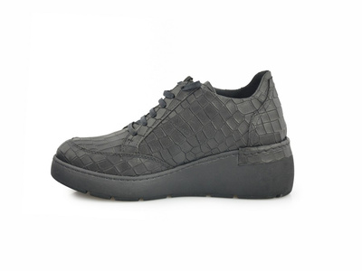 Sneakersy BOCCATO 0382-1026 czarny motyw krokodyla