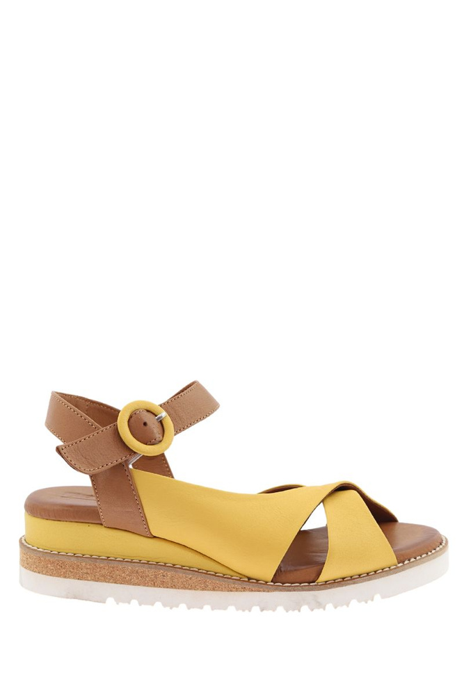 Żółte sandały damskie skórzane na koturnie