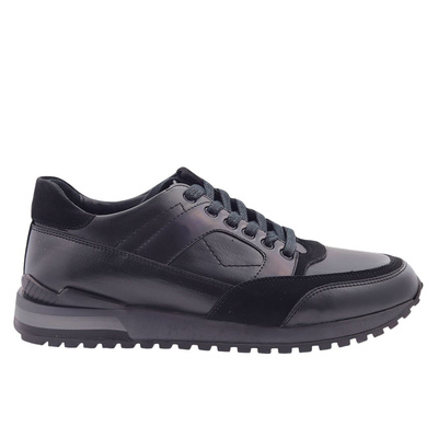 Чорні чоловічі спортивні туфлі на шнурівці