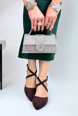 Чорні замшеві туфлі на високих підборах