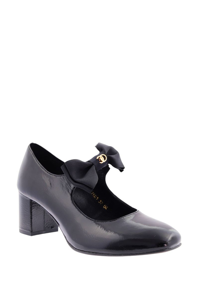 Czarne czółenka skórzane na obcasie z kokardą