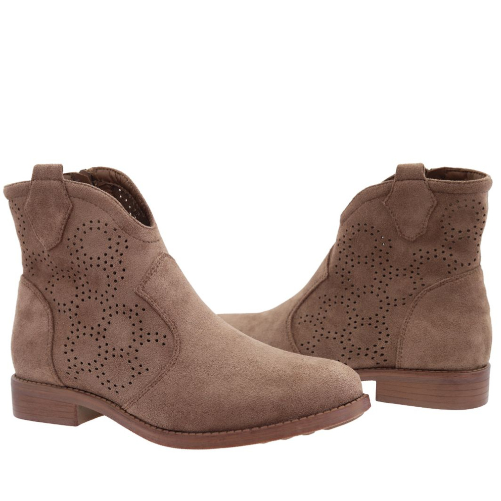 Ażurowe botki na niskim obcasie w kolorze coffee