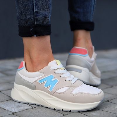 Sneakersy damskie beżowe na platformie sznurowane