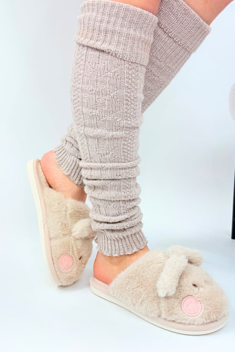 Jasnobeżowe kapcie damskie futerkowe z królikiem