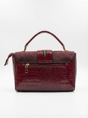 Torebka damska mała lakierowana z klapą z ozdobnym zamkiem bordowa 