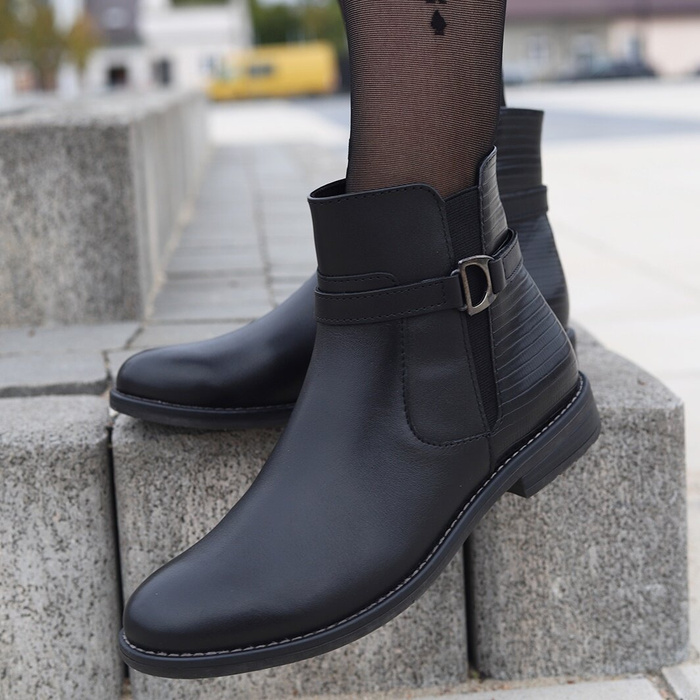 Шкіряні черевики челсі, чорні 2-25312-41 Marco Tozzi