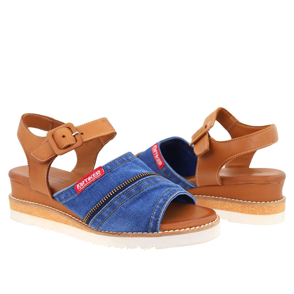 Jeansowe sandały na koturnie Artiker