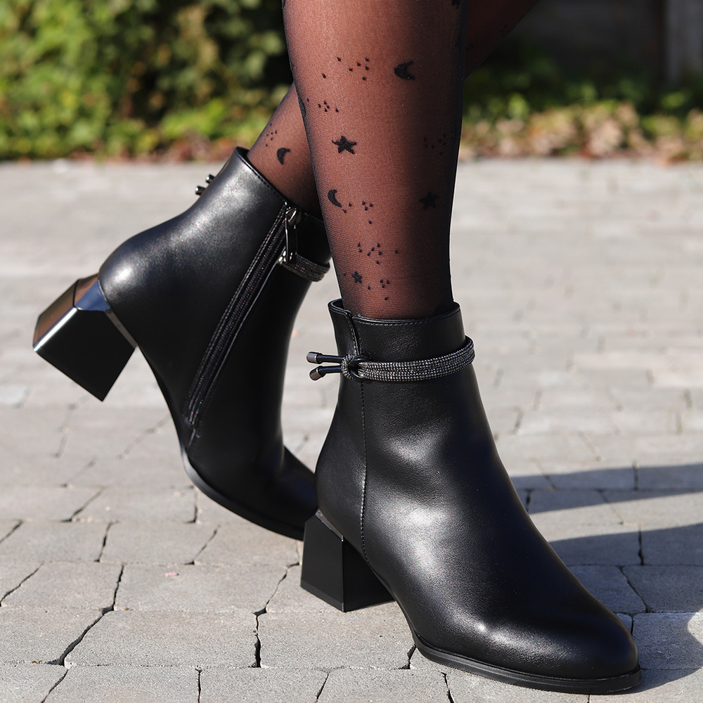 Чорні ботильйони з колодкою Потоцького