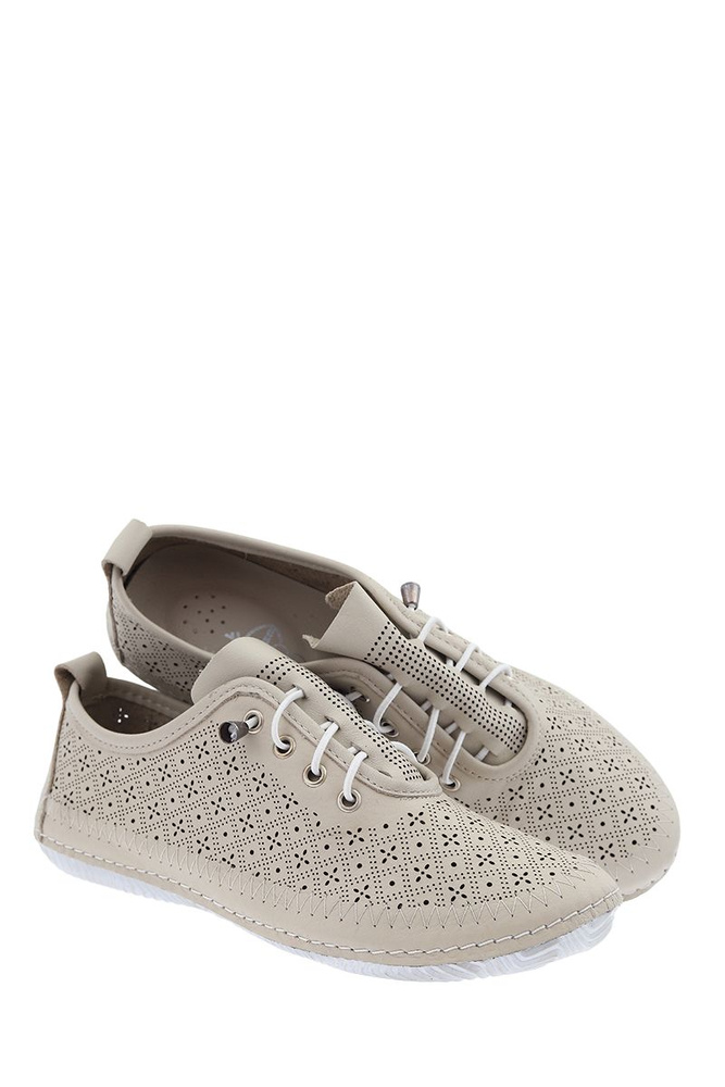 Półbuty ażurowe skórzane w kolorze beżowym