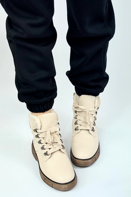 Botki damskie beżowe ocieplane na platformie sznurowane z zamkiem