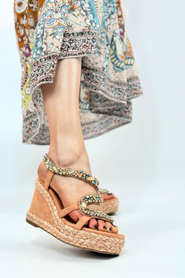 Piękne sandały zdobione kolorowymi kryształkami Artiker