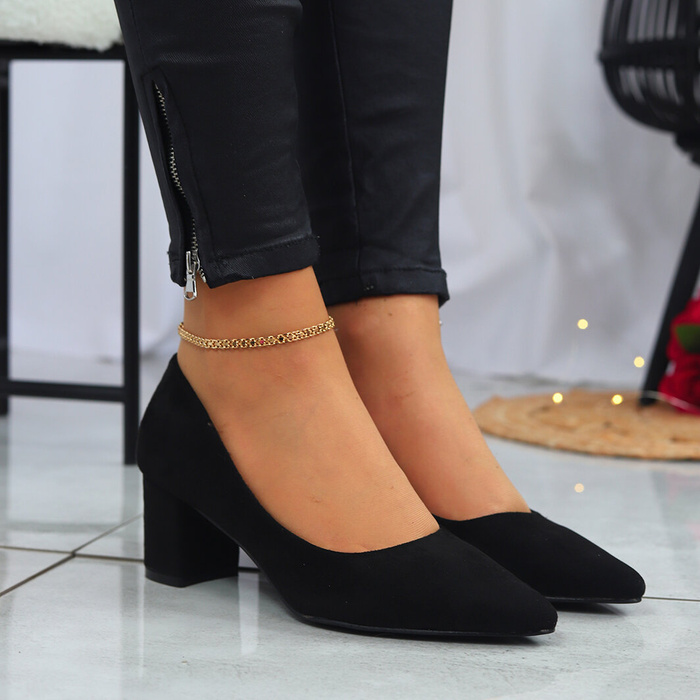 Czółenka zamszowe czarne na klocku Sabatina