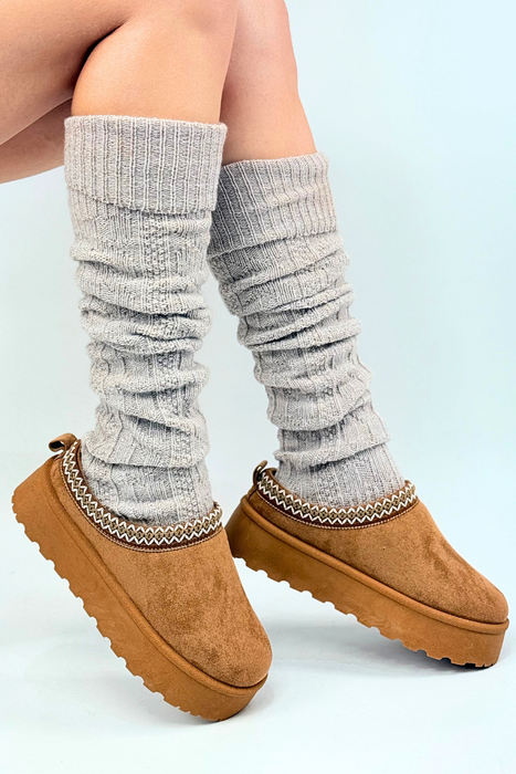 Короткі утеплені замшеві сноуботси на платформі Taupe