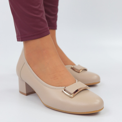 Бежеві шкіряні човники з золотим декором на колодці Galant 