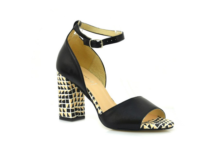 Босоніжки BOCCATO 19625/1500/438 чорні