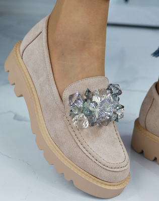 Mokasyny damskie beżowe na grubszej podeszwie Vinceza 