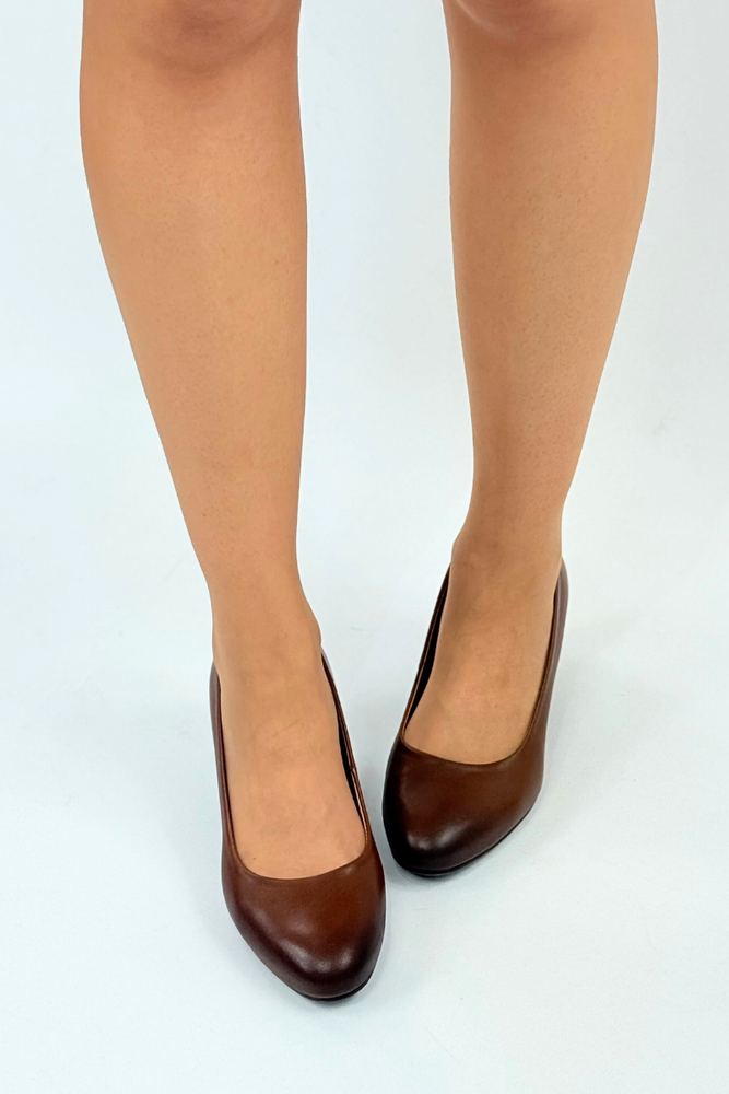 Czółenka skórzane brązowe w stylu boho