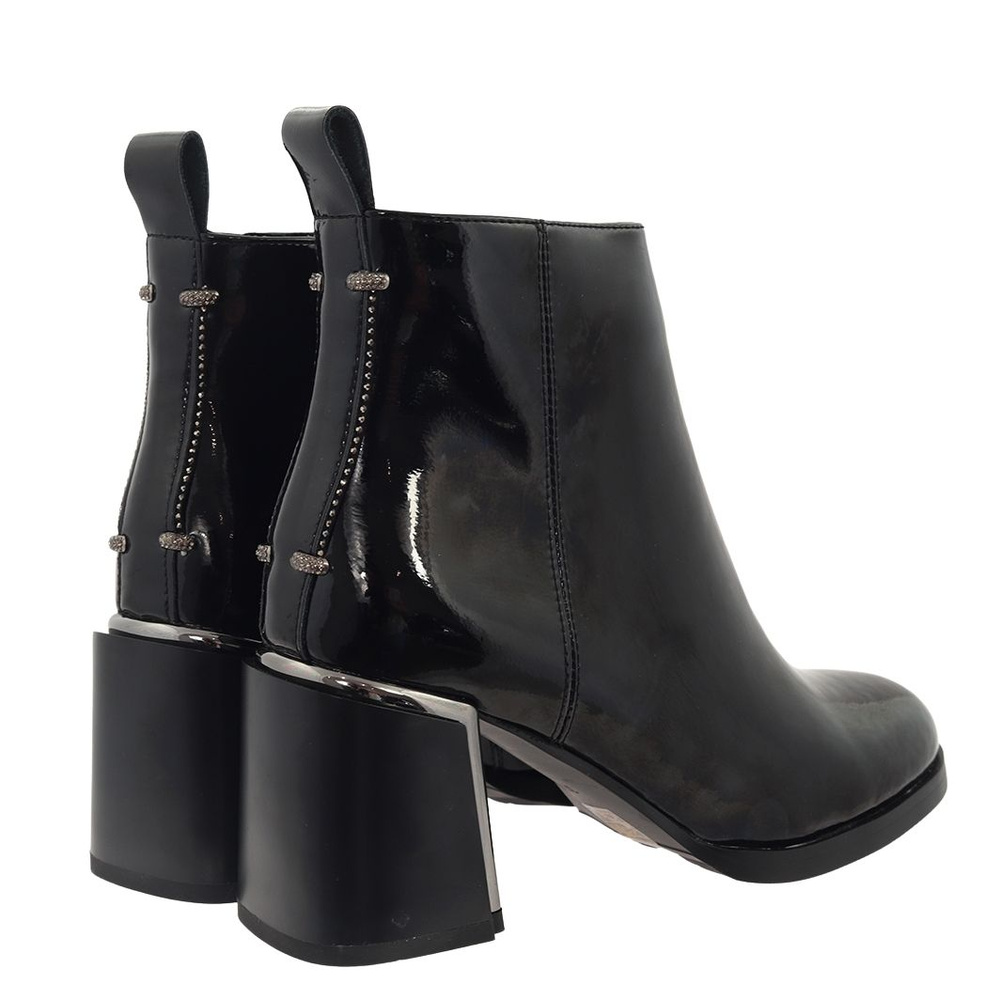 Botki skórzane lakierowane czarne na obcasie Artiker