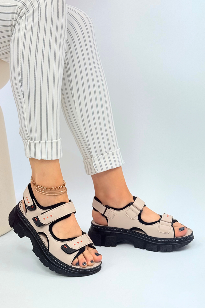 Beżowe sandały skórzane sportowe na rzep Artiker