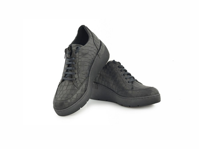 Sneakersy BOCCATO 0382-1026 czarny motyw krokodyla