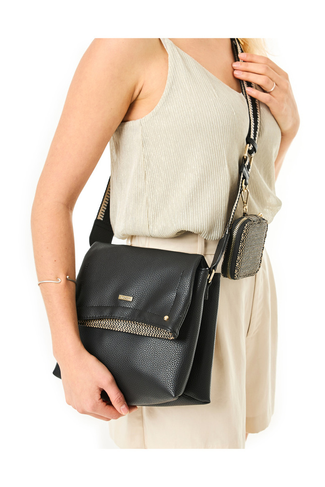 Чорна сумка-почтальон з екошкіри з сумкою Rieker