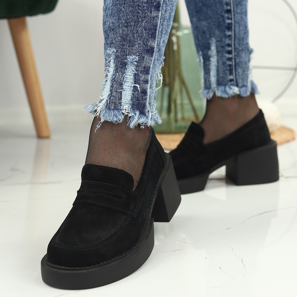 Чорні шкіряні туфлі Filippo на високому каблуці