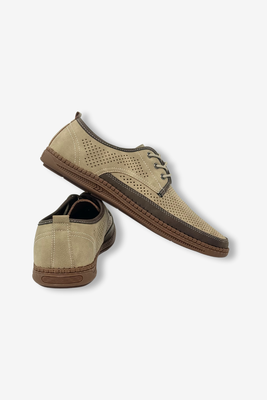 Beżowe półbuty męskie sznurowane płaskie