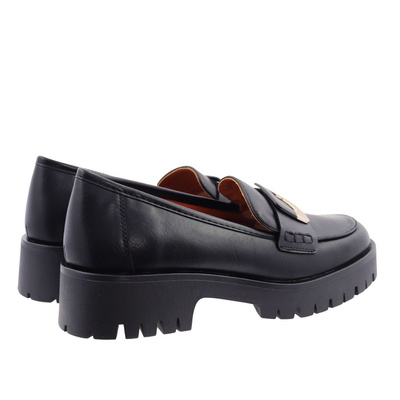 Mokasyny czarne wsuwane z klamerką na platformie