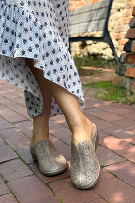 Золоті жіночі шльопанці Potocki