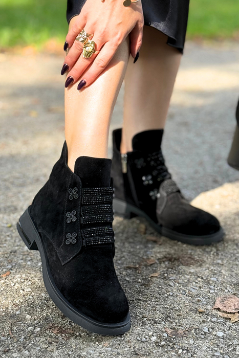 Botki skórzane z zamszu płaskie w kolorze czarnym ocieplane