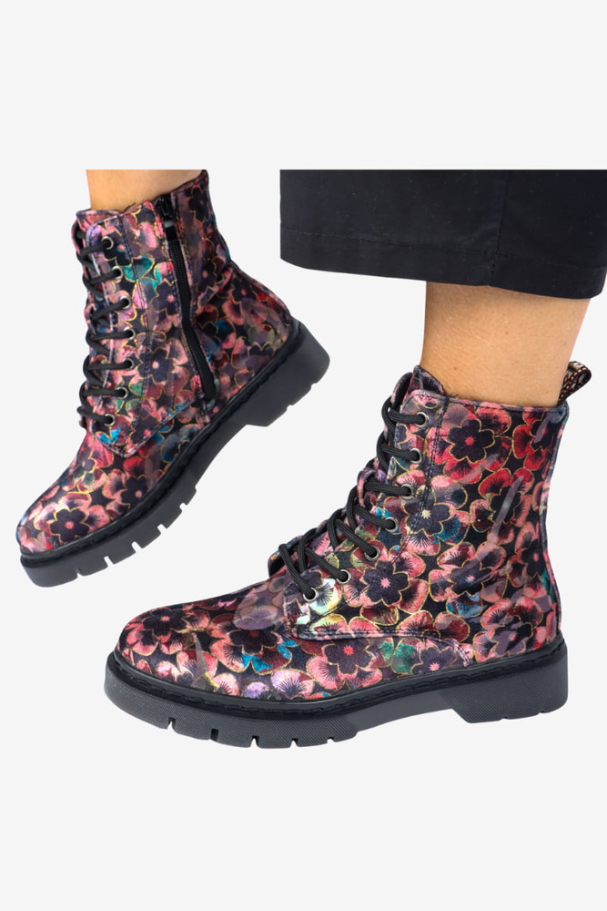 Botki damskie z motywem kwiatowym płaskie ocieplane