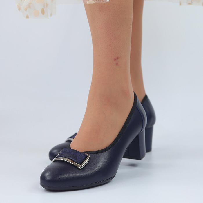 Темно-сині шкіряні туфлі Galant з пряжкою на колодці