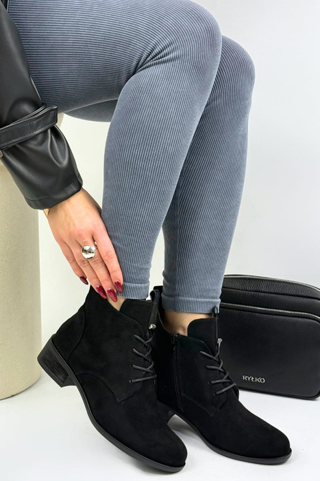 Чорні жіночі черевики челсі