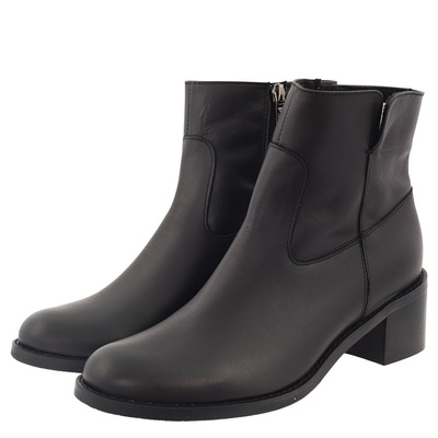 Чорні шкіряні ботильйони з колодкою Pesco