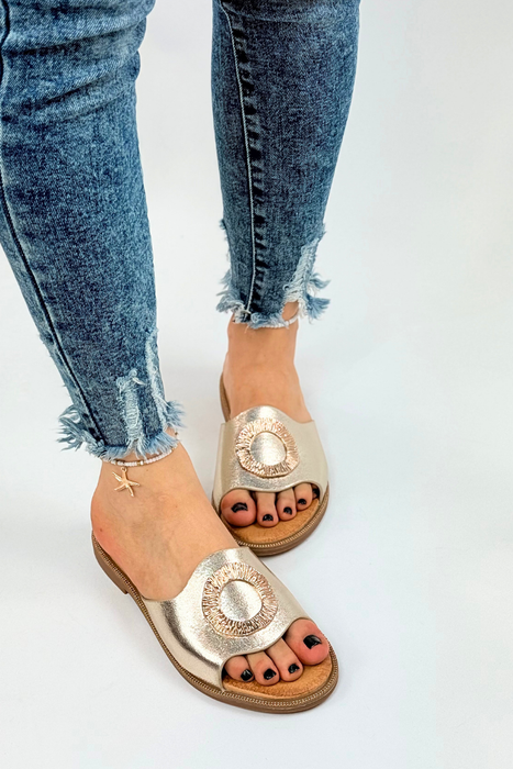 Чорні шльопанці на плоскій підошві з цирконовим декором Filippo