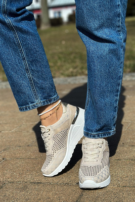 Sneakersy beżowe ażurowe na koturnie