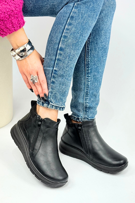 Botki krótkie czarne na niskim koturnie ocieplane na zamek