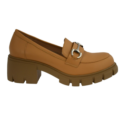 Бежеві мокасини з пряжкою на платформі від M. Daszyński