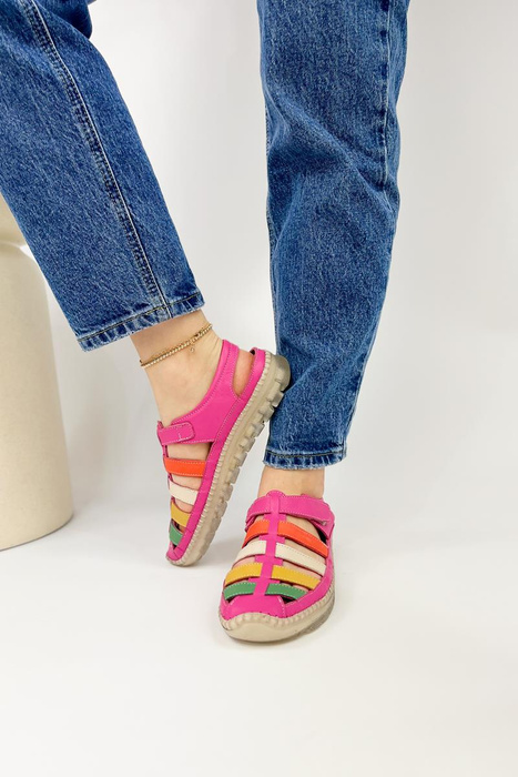 Барвисті шкіряні сандалі на плоскій підошві на липучці