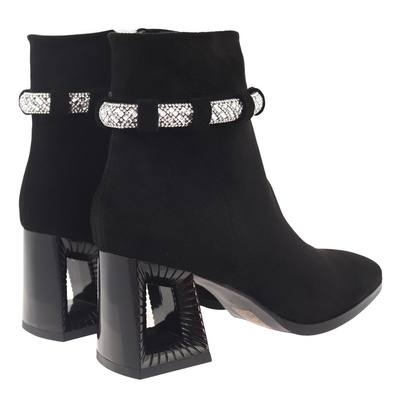 Czarne botki damskie na słupku S.Barski