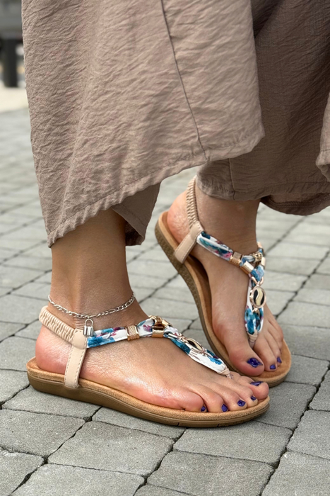 Платинові босоніжки металік з декором на платформі Artiker