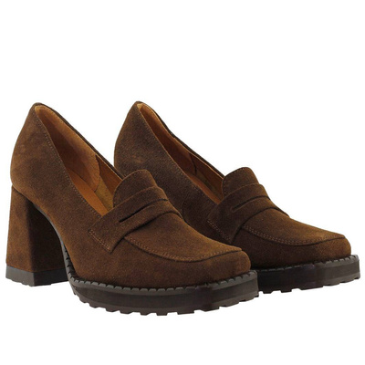 Жіночі коричневі шкіряні туфлі на вишуканих високих підборах