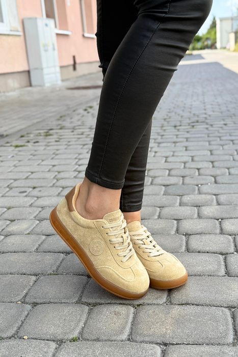 Beżowe sneakersy skórzane zamszowe sznurowane Big Star