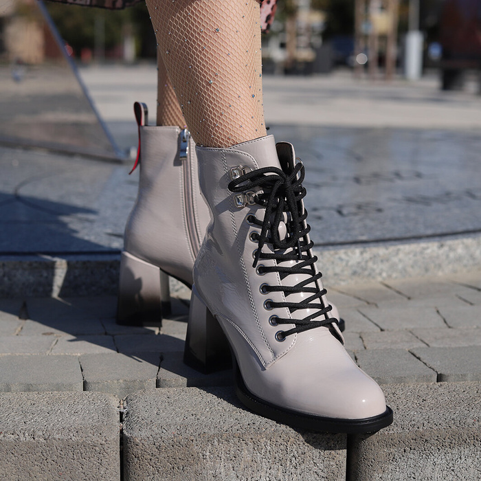 Botki lakierowane wysokie na obcasie szare S. Barski