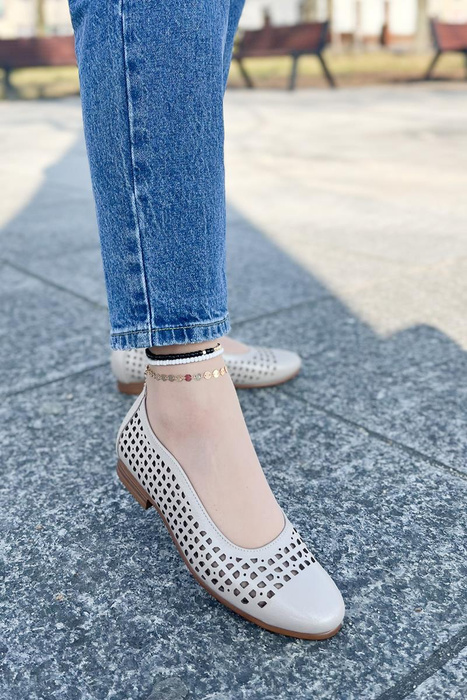 Beżowe baleriny ażurowe płaskie wsuwane