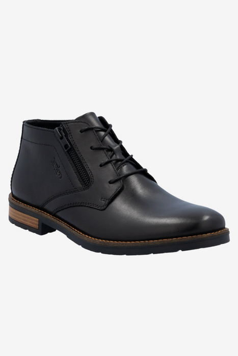 Skórzane trzewiki męskie Rieker czarne z wiązaniem płaska podeszwa
