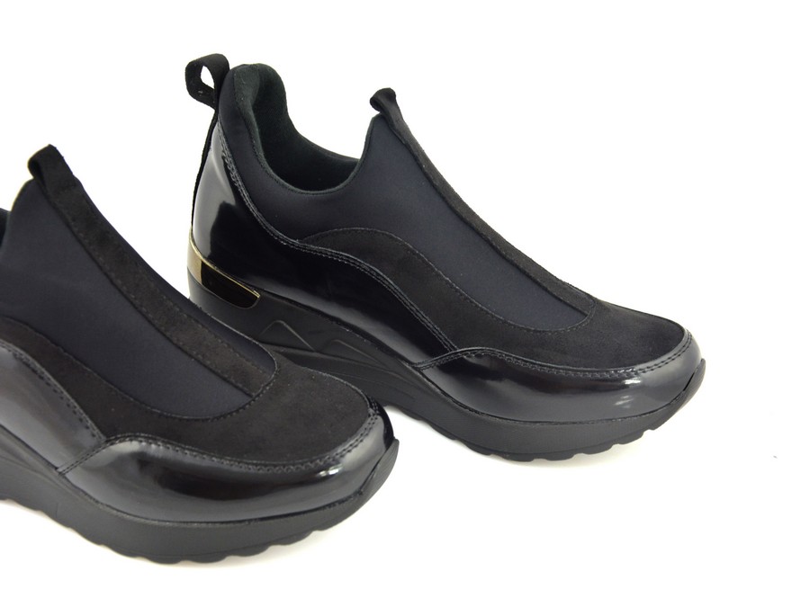 Sneakersy EVENTO 21PB35-4000 czarne