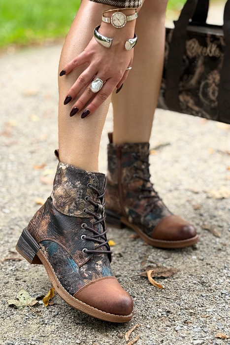 Барвисті шкіряні жіночі ботильйони Rieker 